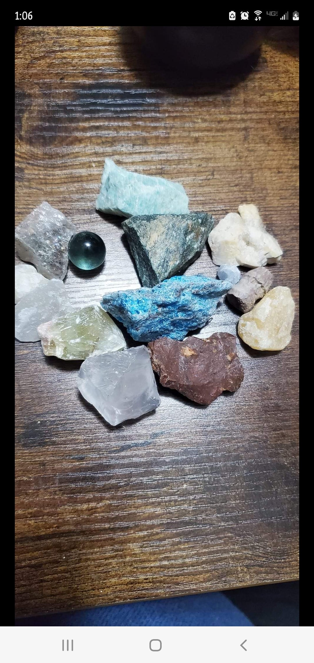 lucky raw crystals scoop