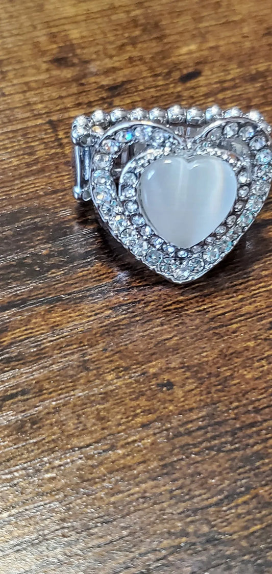 Heart moon white ring band