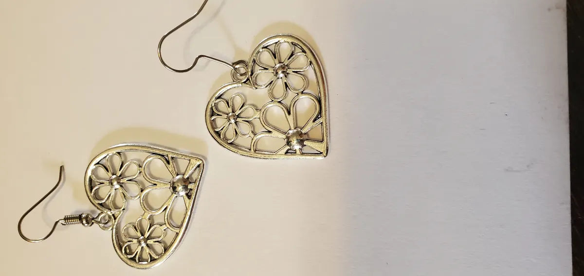 the love of flowers silver short necklace