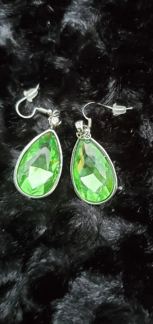 Elite green earrings