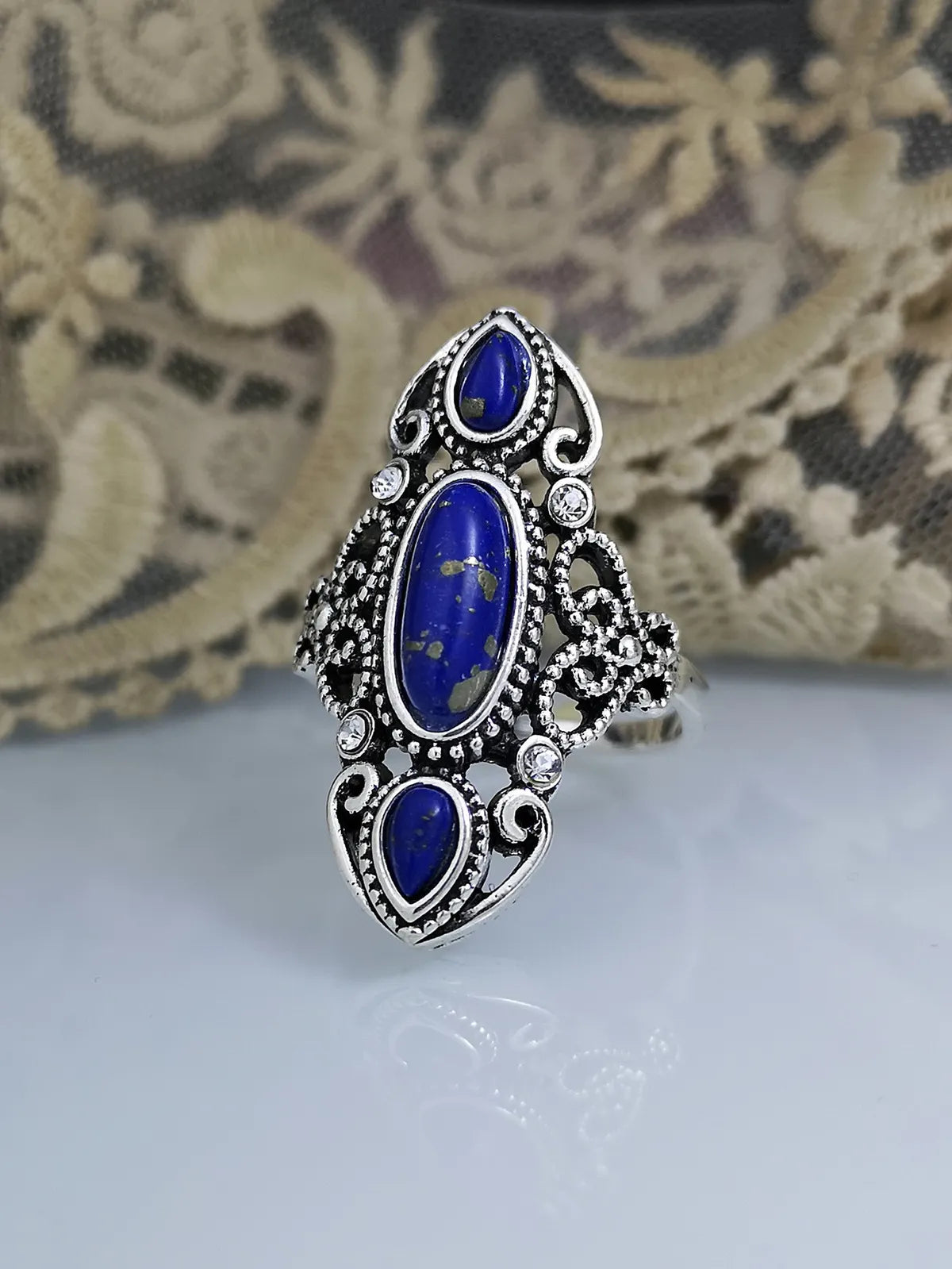 sodalite blue ring sz 7.5 band