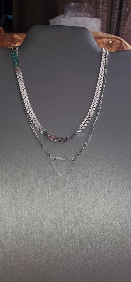 Heart vine silver short layered necklace