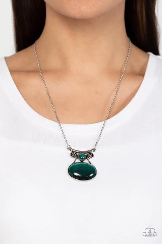 One DAYDREAM At A Time - Green short necklace
