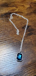 Deep blue short necklace 1012