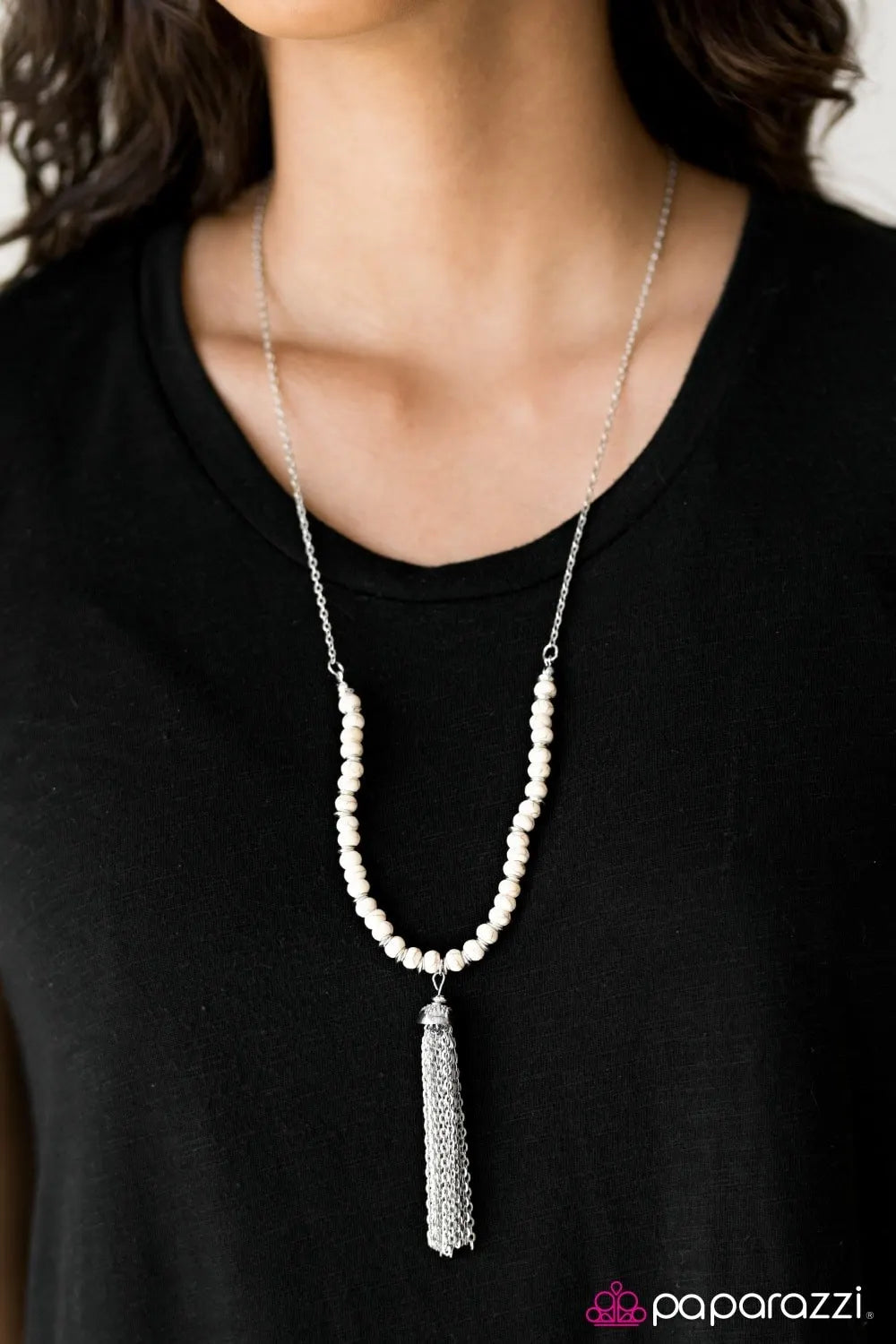 Stone Dwellers - White long necklace