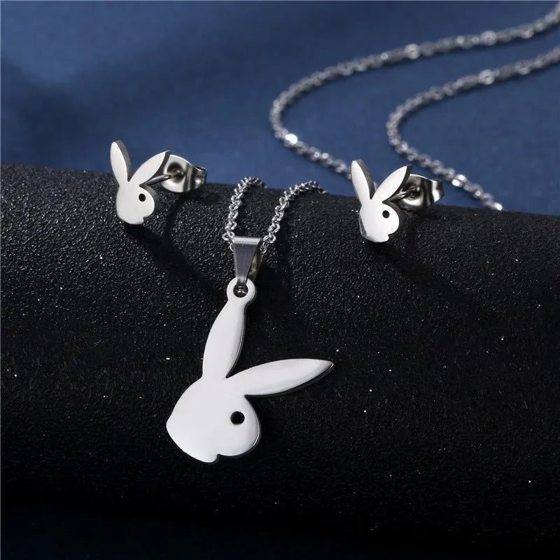 Playboy silver short necklace set multicable animal