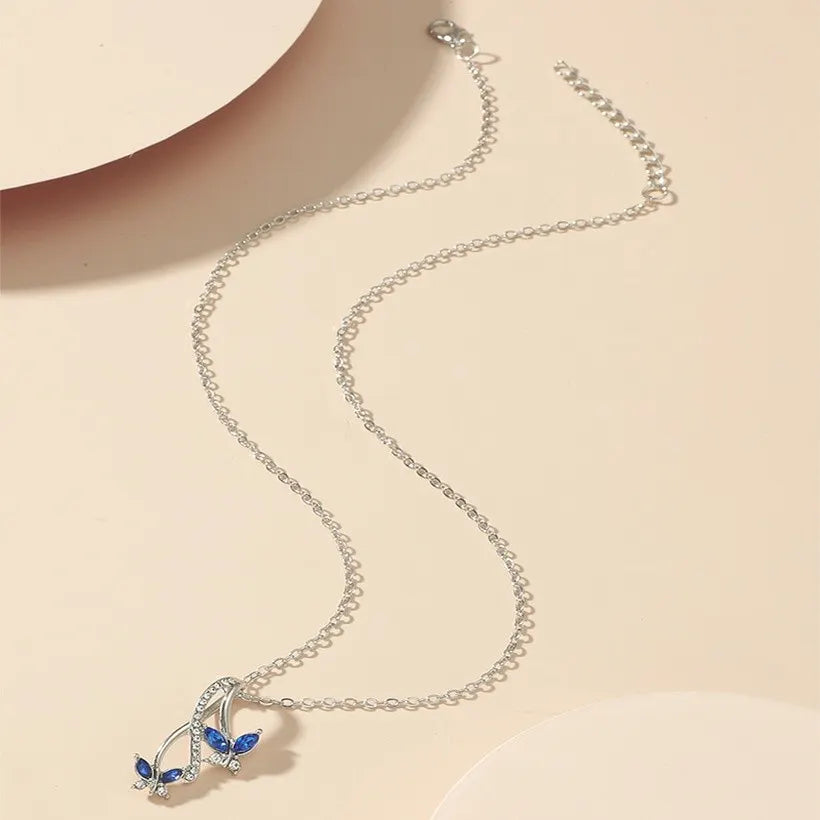 Belove butterfly blue short necklace