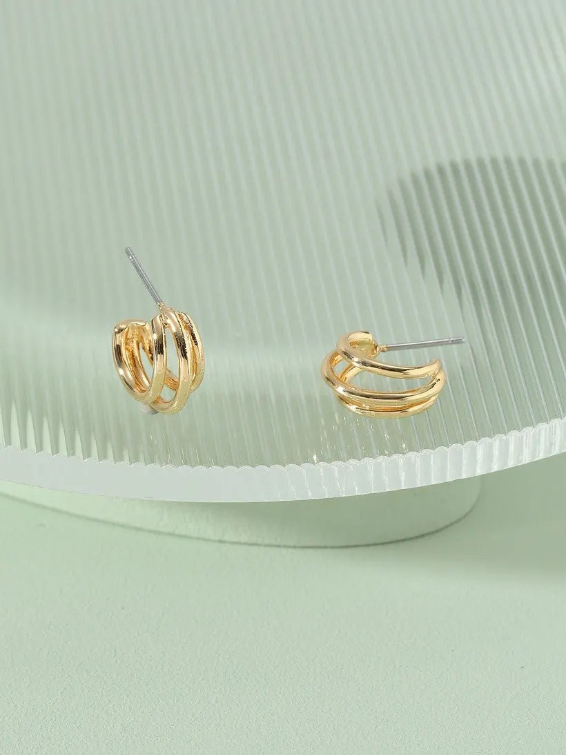 Sweet small gold hoops