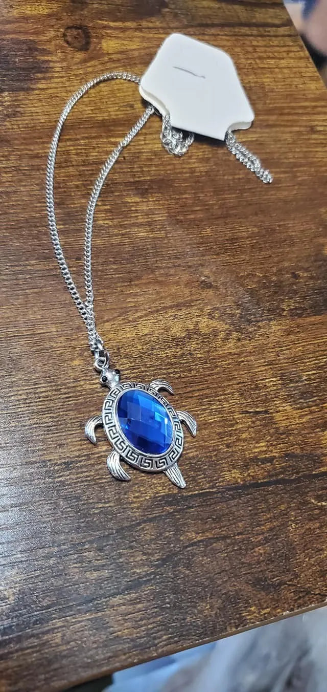 Turtle time blue short necklace kks29